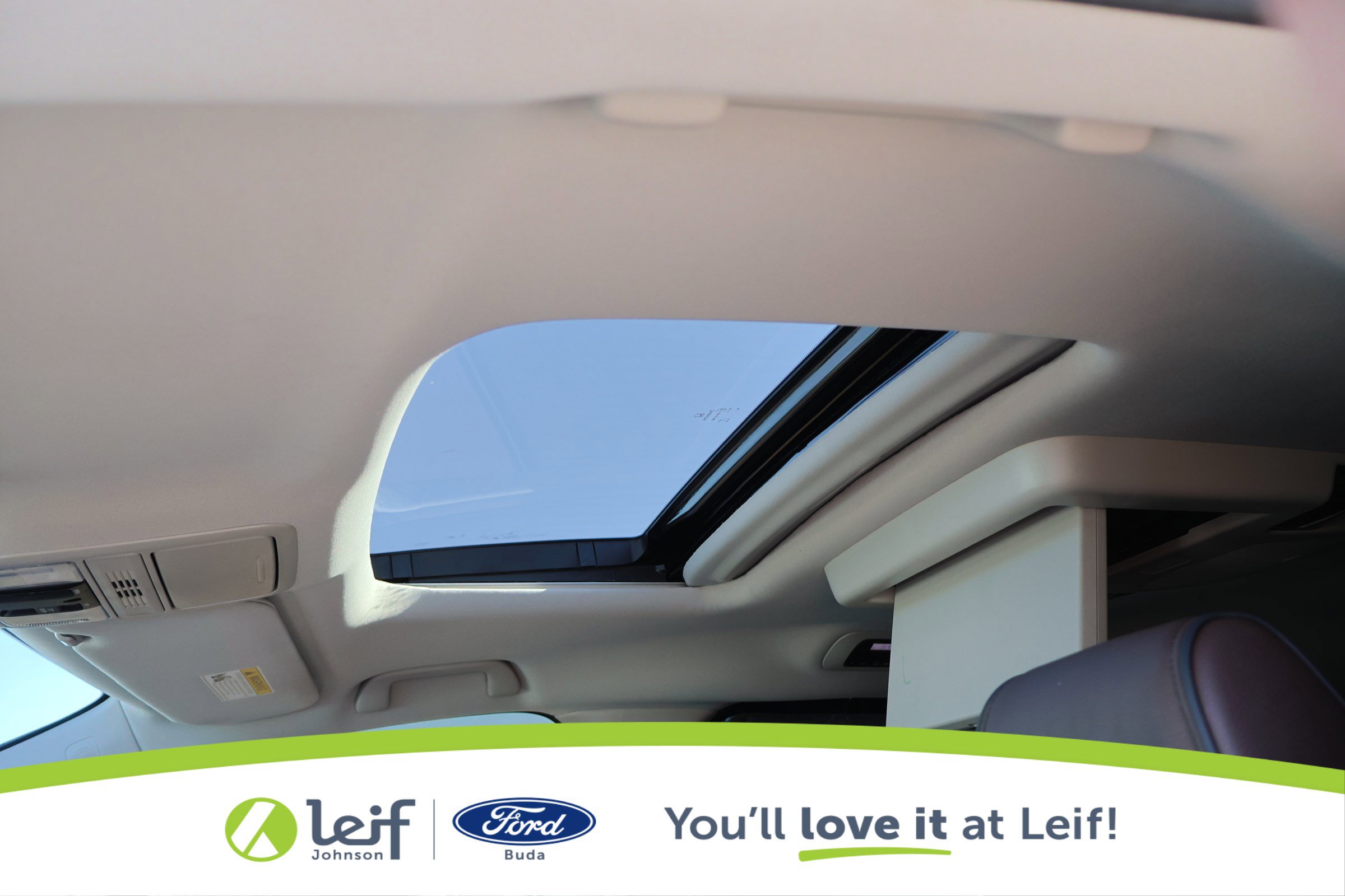 Used 2025 Honda Odyssey Touring image 16