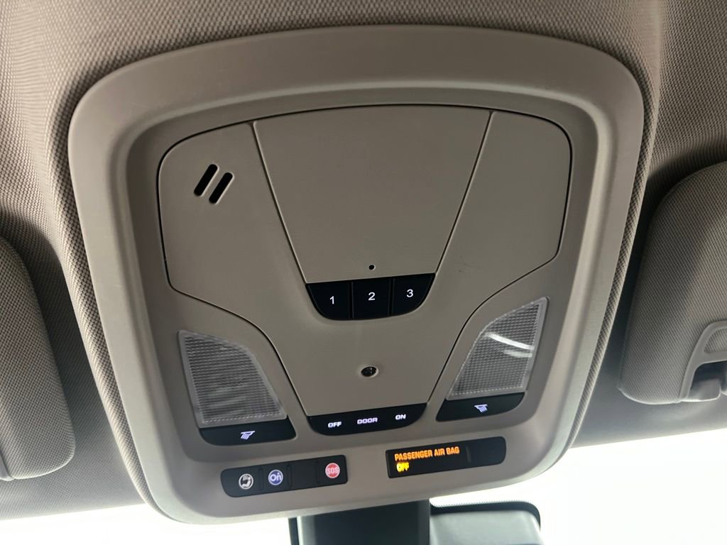 Used 2016 Chevrolet Impala LTZ w/ Enhanced Convenience Package image 23