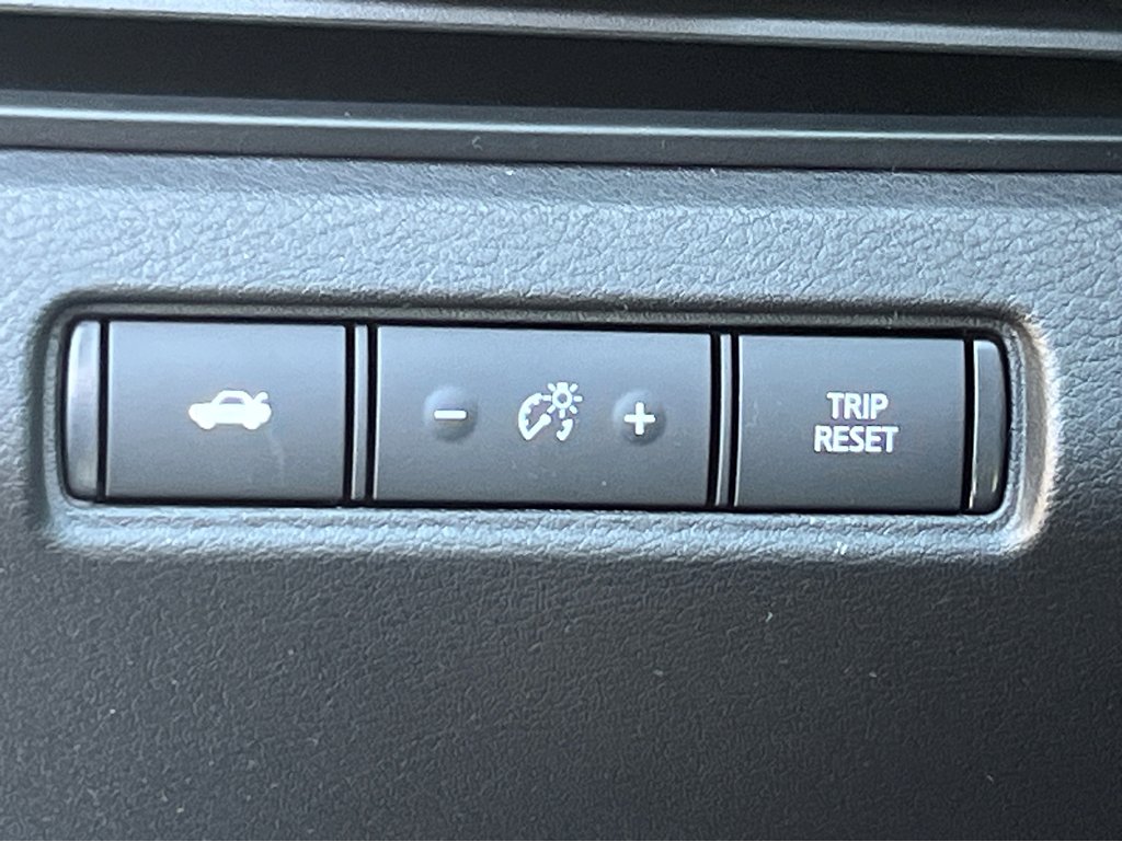 Used 2024 Nissan Altima 2.5 S image 16