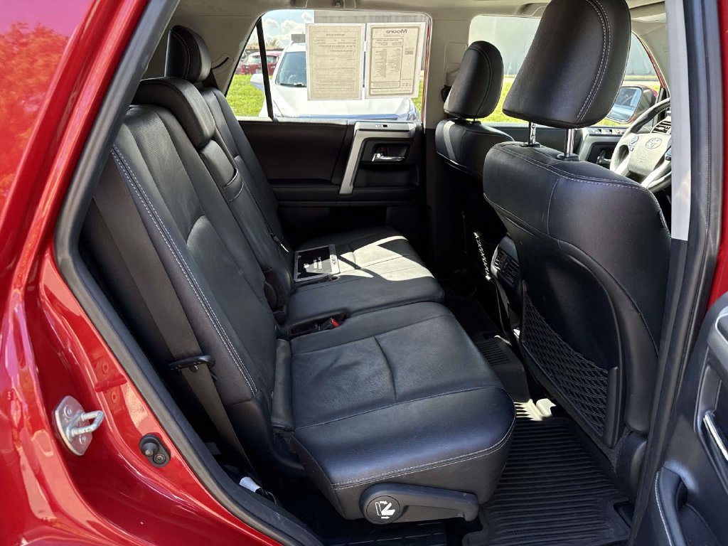 Used 2022 Toyota 4Runner Limited AWD/4WD image 18