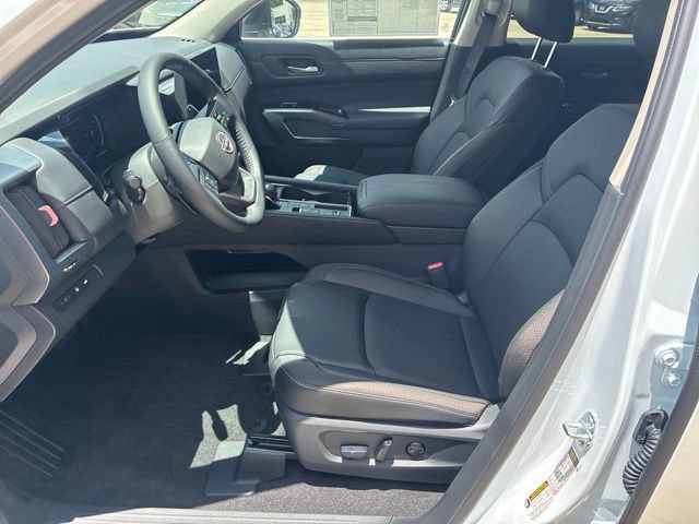 New 2026 Nissan Pathfinder SL FWD image 9