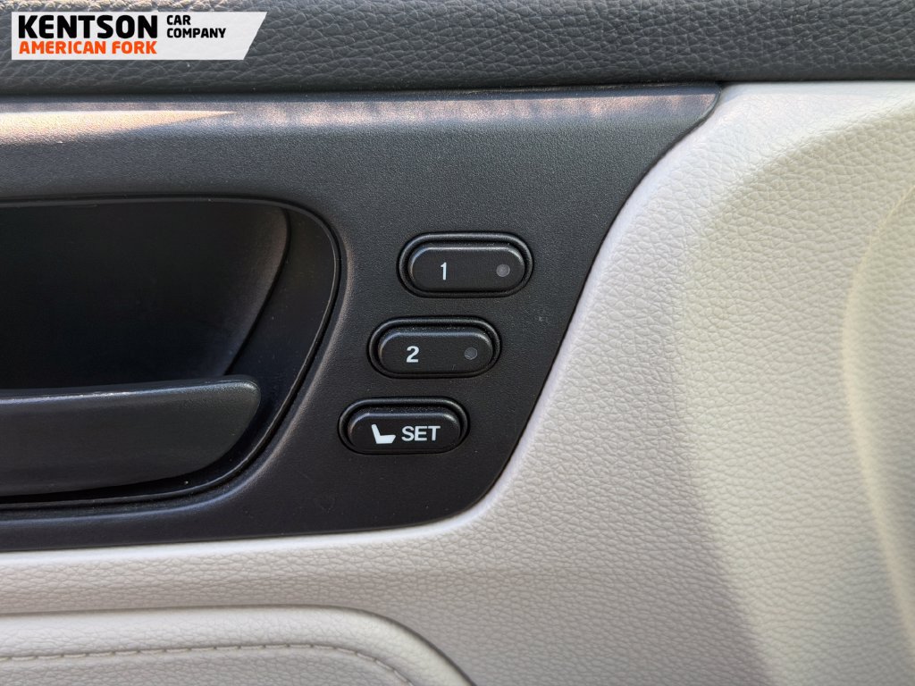 Used 2025 Honda Odyssey EX-L image 21