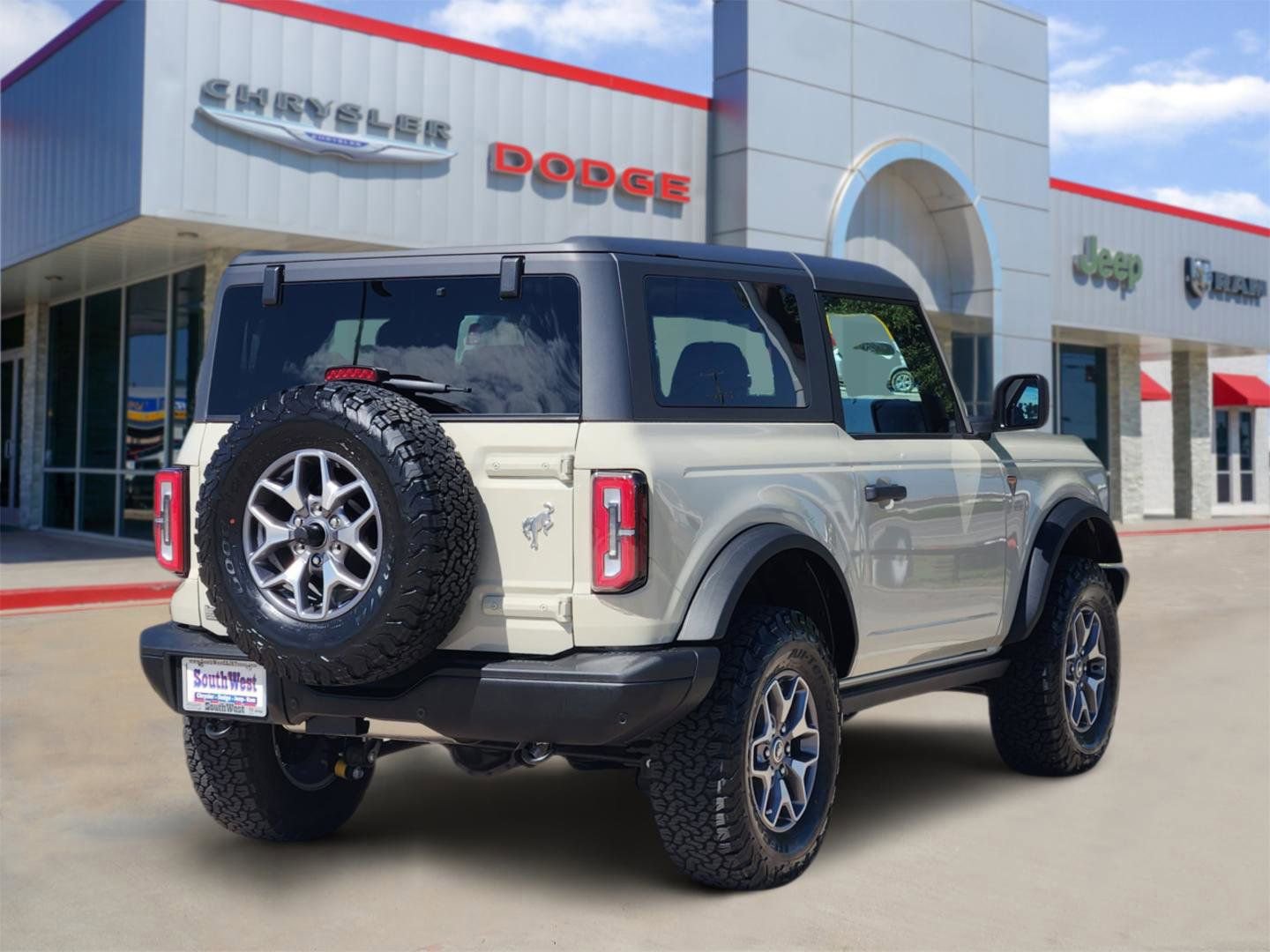 Used 2025 Ford Bronco Badlands AWD/4WD image 5