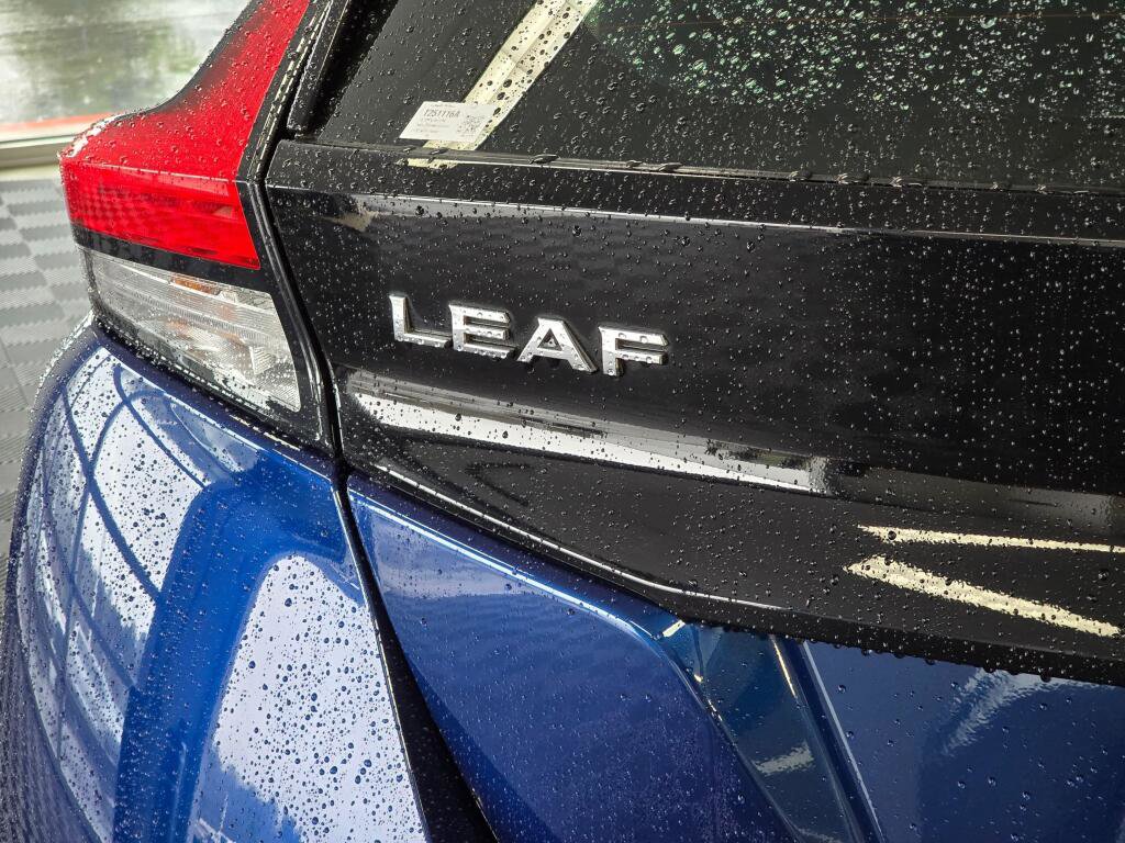 Used 2021 Nissan Leaf SV image 13