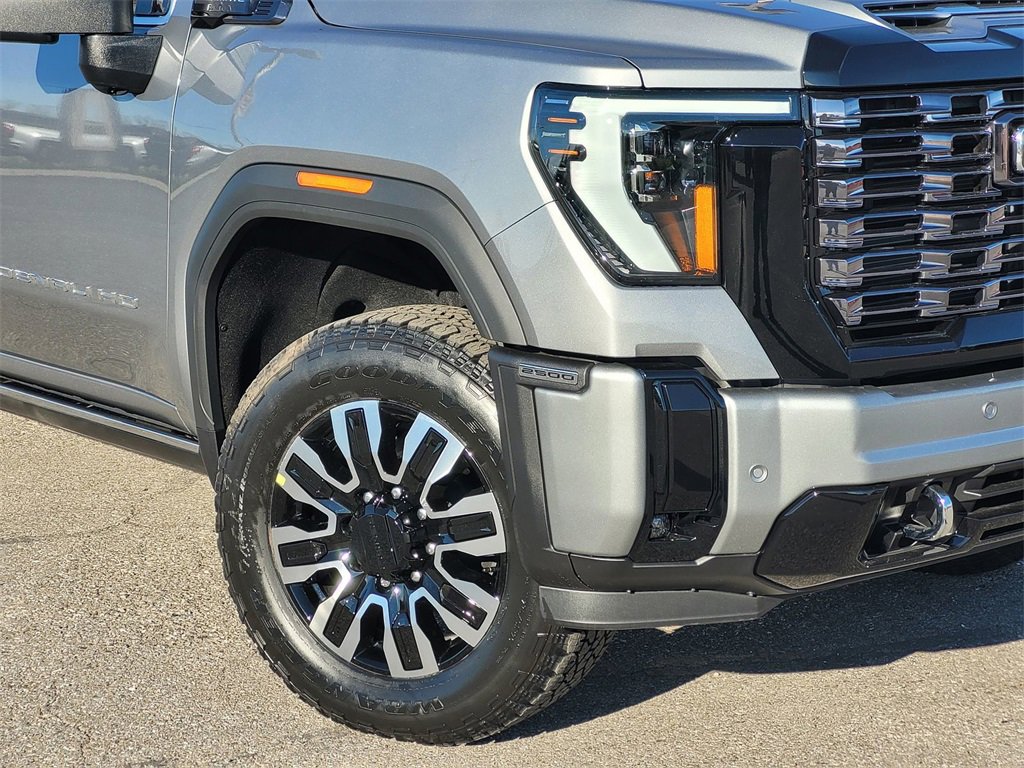 New 2026 GMC Sierra 2500 Denali Ultimate w/ Max Trailering Package image 6