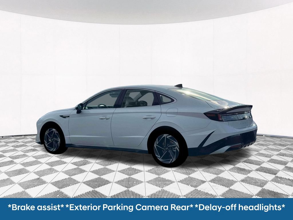 New 2026 Hyundai Sonata SEL FWD image 7