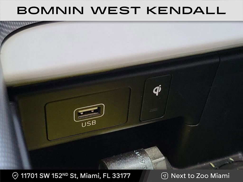 Used 2024 Hyundai Palisade Calligraphy image 22