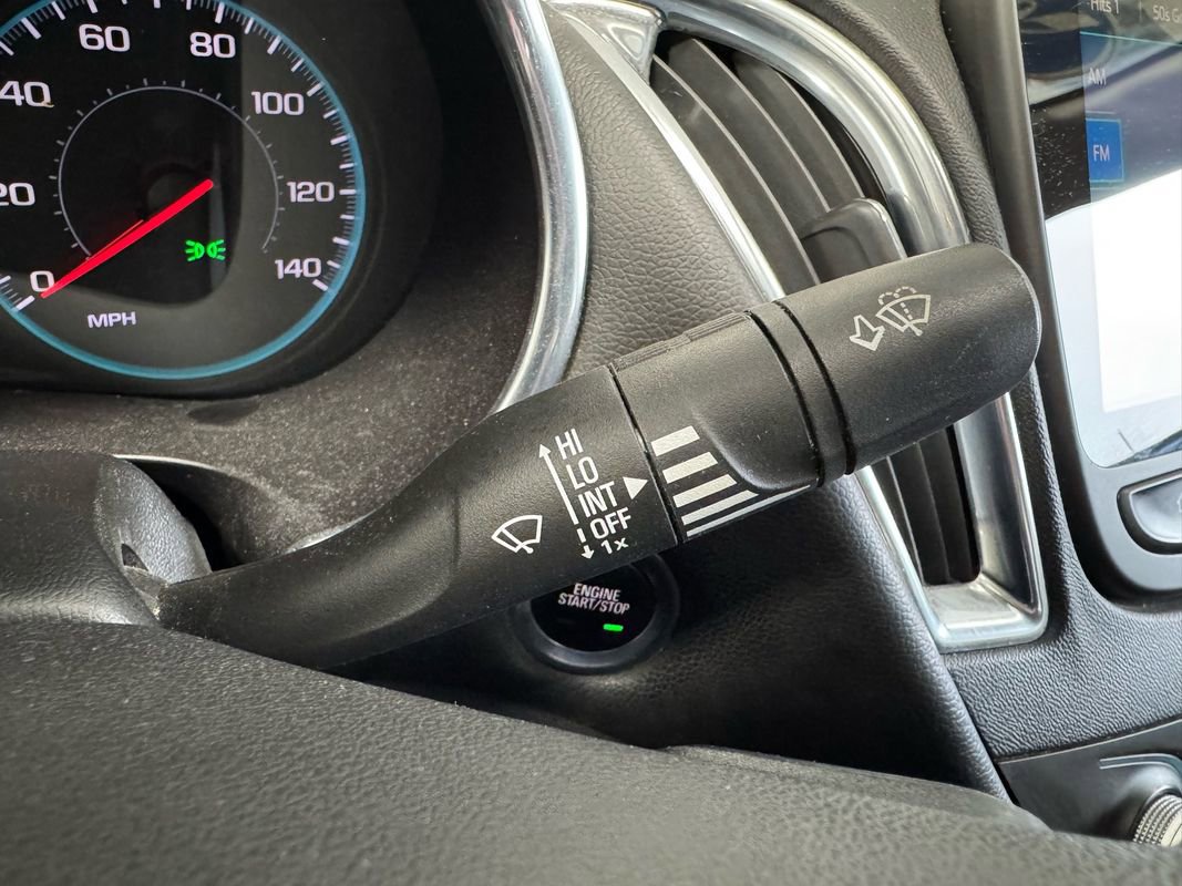 Used 2020 Chevrolet Malibu LT w/ Leather Package FWD image 38