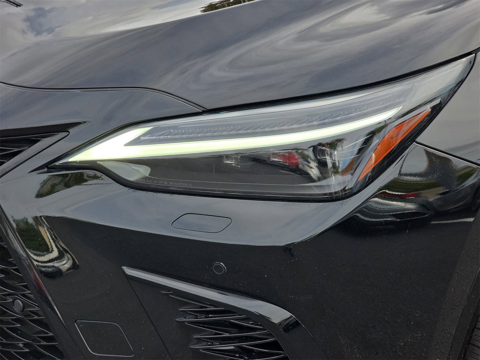 Used 2024 Lexus NX 450h+ F Sport image 31