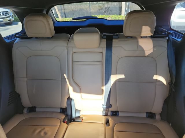 Certified 2022 Lincoln Corsair Reserve FWD image 11