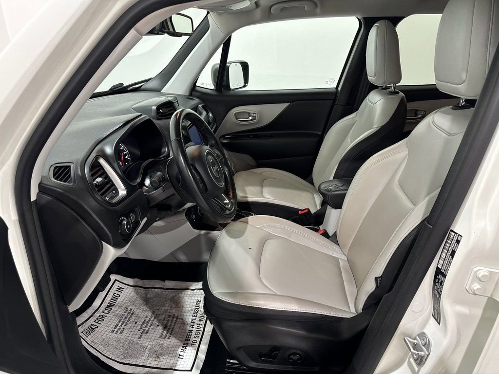 Used 2020 Jeep Renegade Limited w/ LED Lighting Group image 11