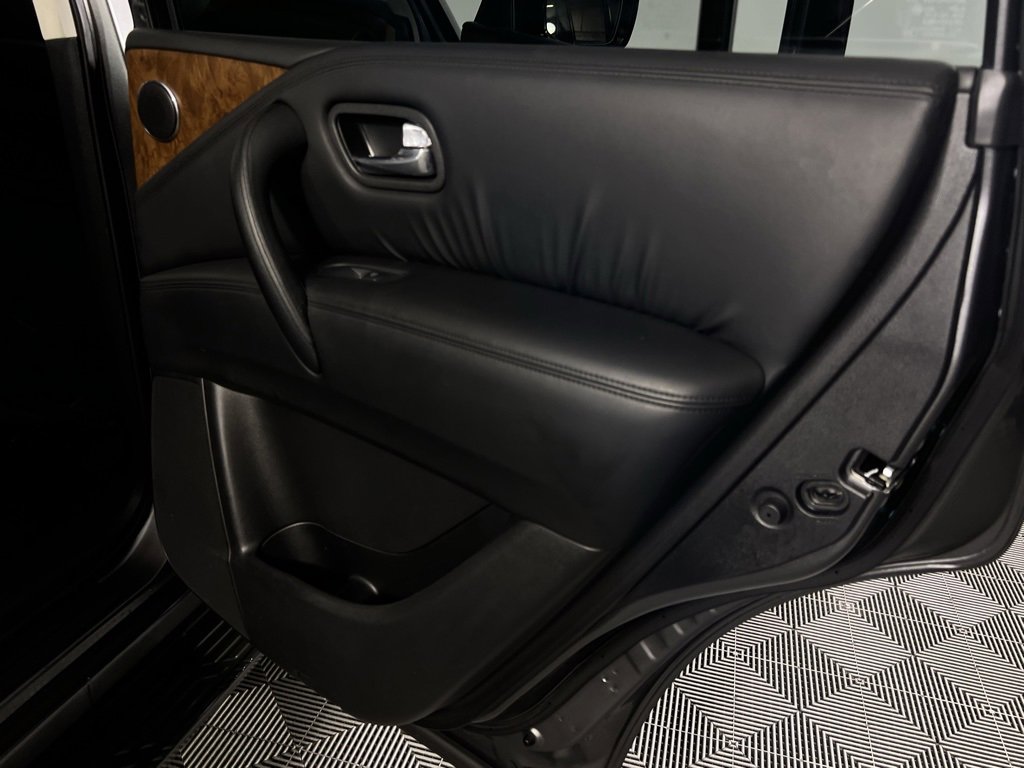 Used 2024 Nissan Armada SL image 30