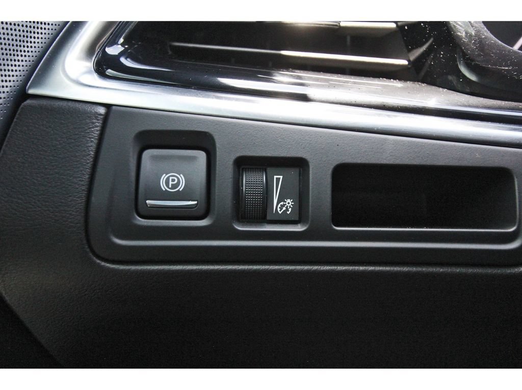 Used 2023 Cadillac XT6 Premium Luxury FWD image 23