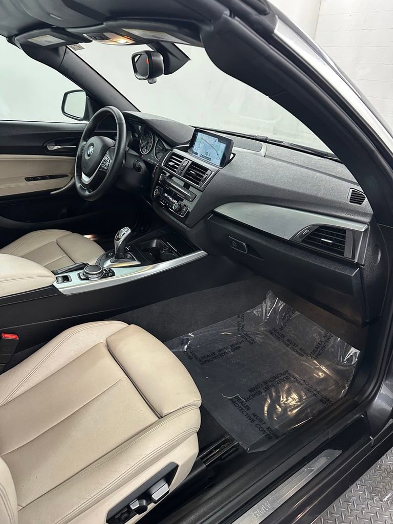 Used 2017 BMW 230i xDrive Convertible image 32