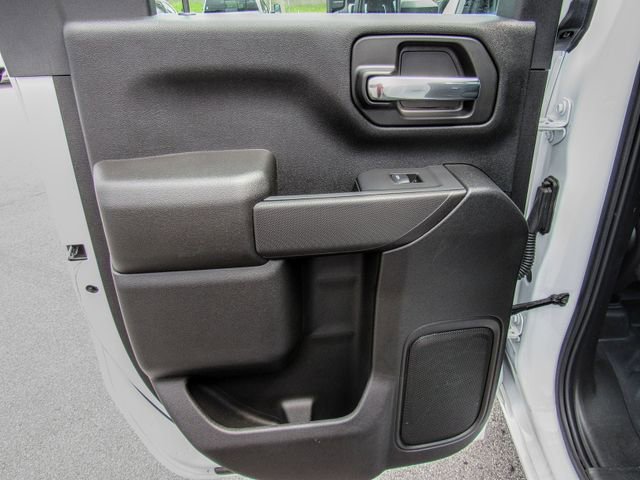 New 2024 GMC Sierra 2500 Pro w/ X31 Off-Road Package image 17