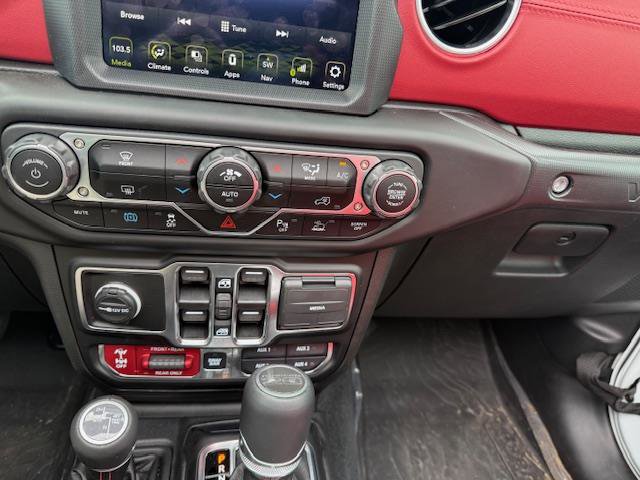 Used 2023 Jeep Wrangler Unlimited Rubicon 4xe image 24