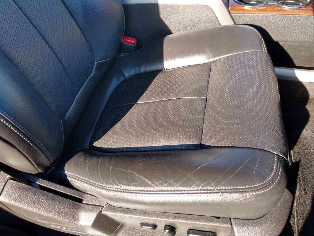 Used 2013 Ford F150 Lariat w/ Luxury Equipment Group image 32