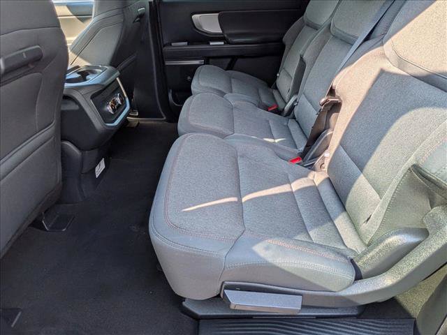 Used 2025 Ford Expedition Max Active RWD image 18