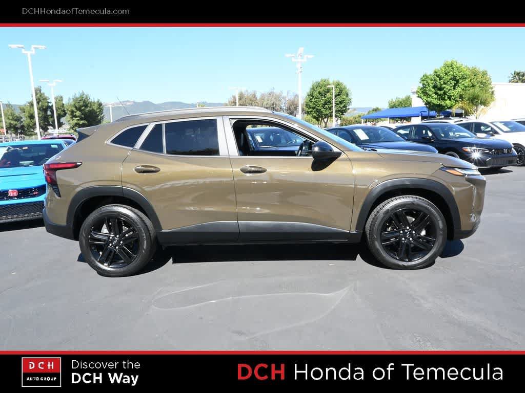 Used 2024 Chevrolet Trax ACTIV w/ Sunroof Package FWD image 5