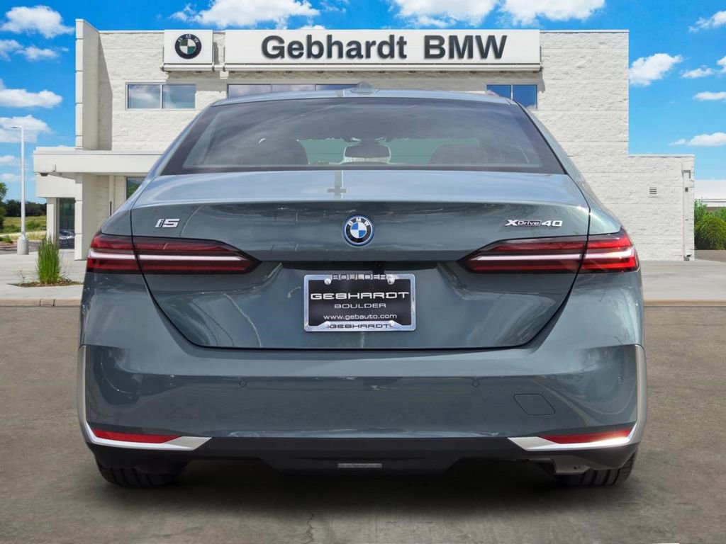 New 2026 BMW i5 eDrive40 w/ Premium Package AWD/4WD image 6