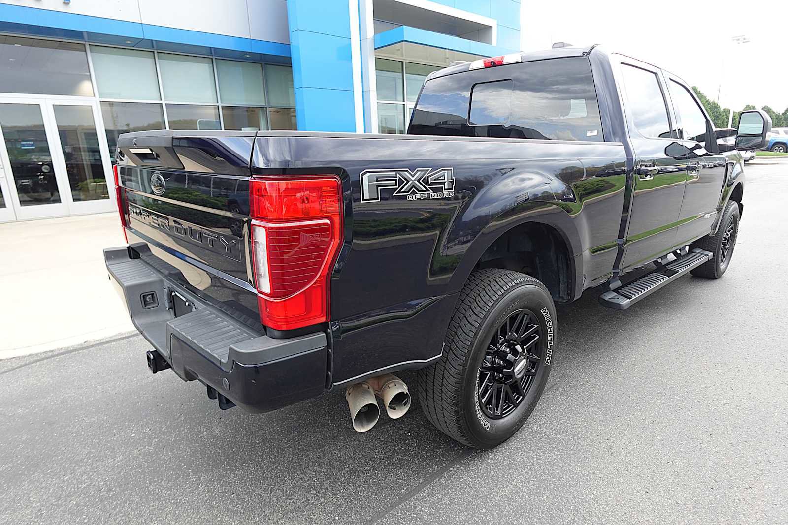 Used 2021 Ford F250 Lariat image 3