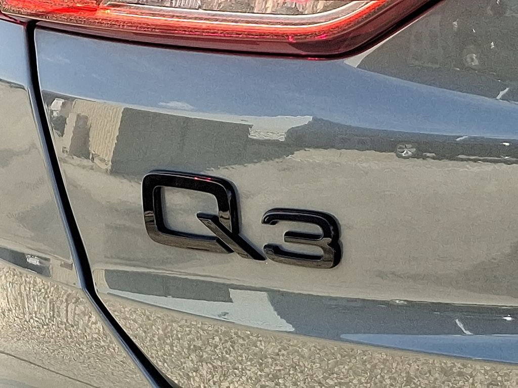 Certified 2023 Audi Q3 2.0T Premium Plus w/ Premium Plus Package image 33