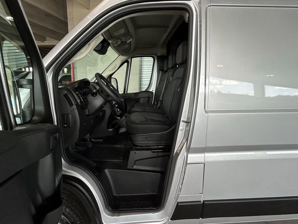 Used 2025 RAM ProMaster 1500 FWD image 9