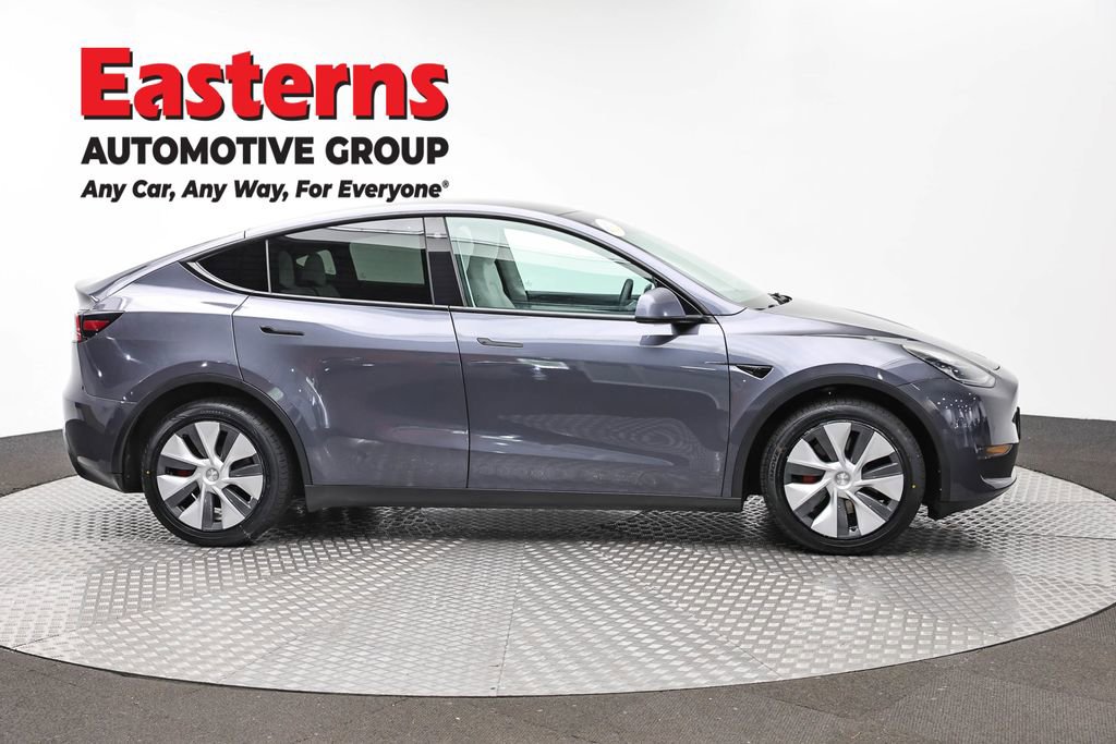 Used 2022 Tesla Model Y Long Range AWD/4WD image 4