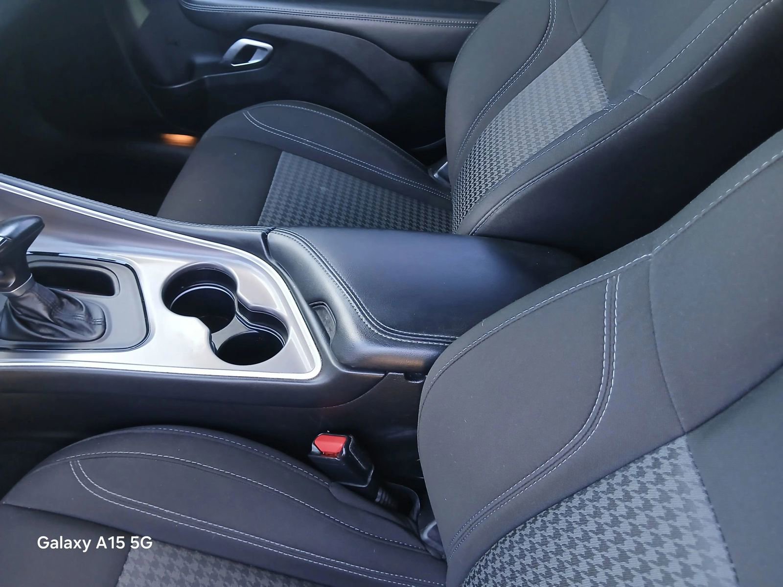 Used 2022 Dodge Challenger SXT w/ Blacktop Package image 8