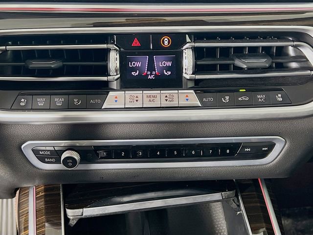 Used 2021 BMW X7 xDrive40i w/ Premium Package image 23