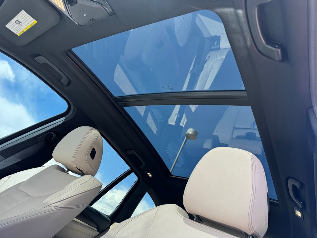Used 2019 BMW X3 xDrive30i w/ M Sport Package 2 AWD/4WD image 9
