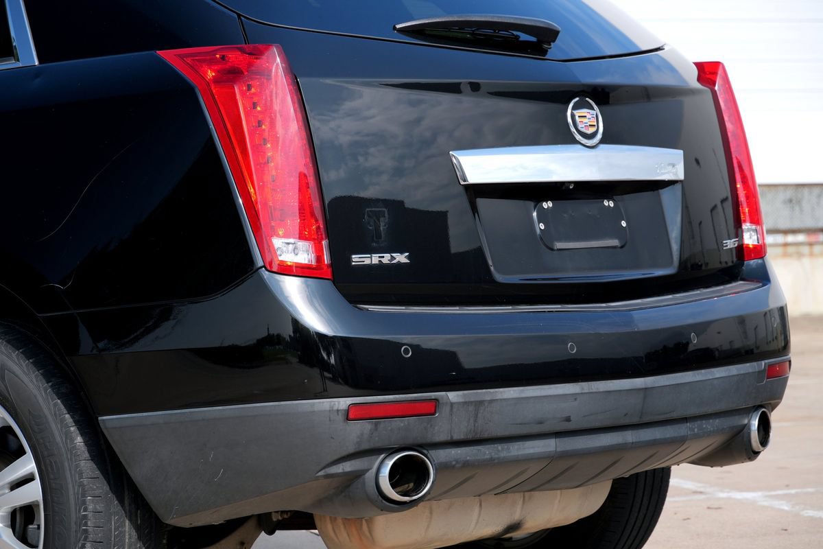 Used 2013 Cadillac SRX Luxury w/ Driver Awareness Package FWD image 32