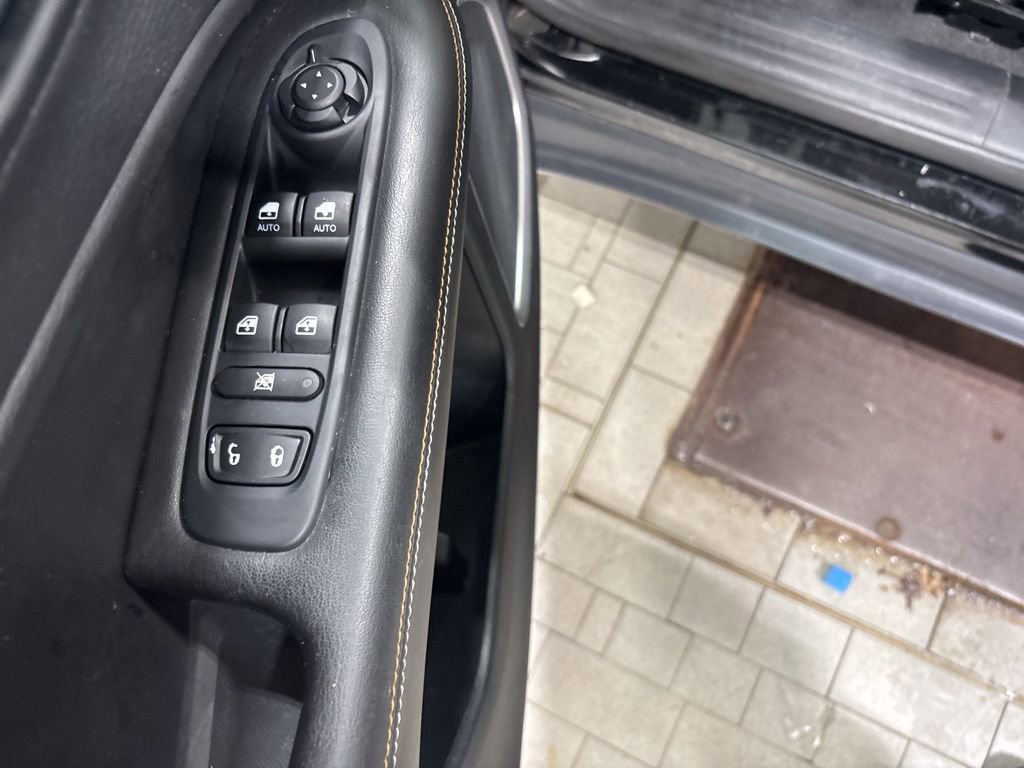 Used 2020 Jeep Compass Latitude w/ Cold Weather Group image 11