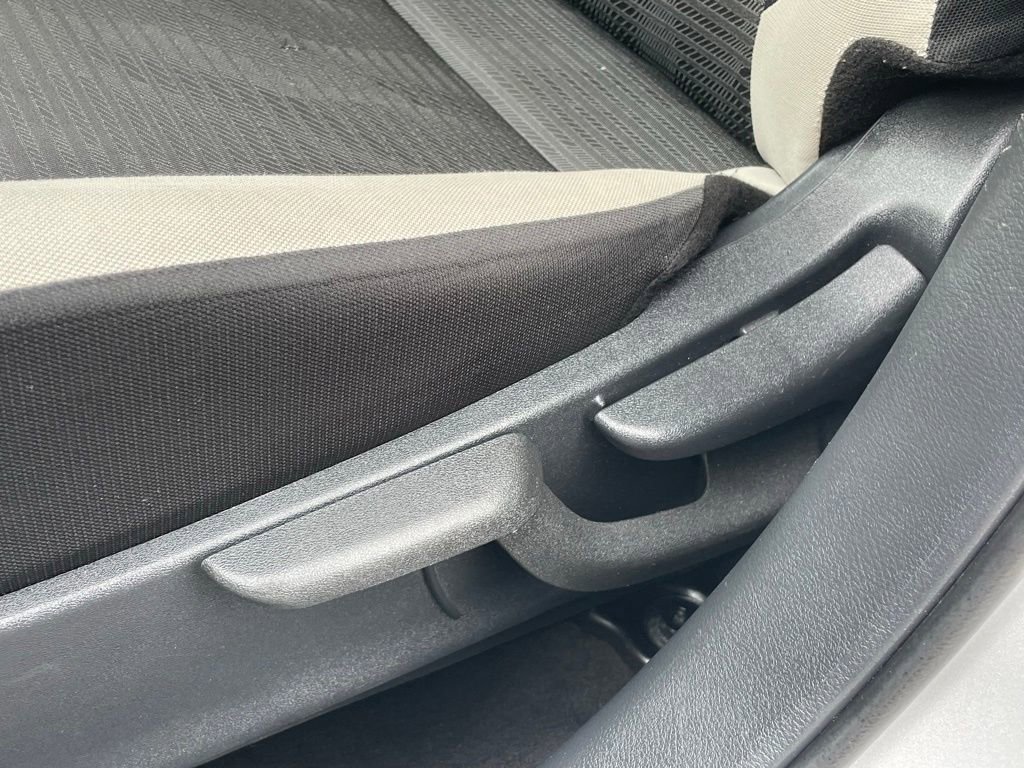 Used 2021 Nissan Versa SV FWD image 20