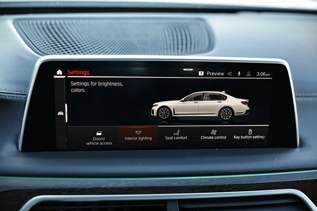 Used 2022 BMW 750i xDrive w/ Luxury Rear Seating Package image 40