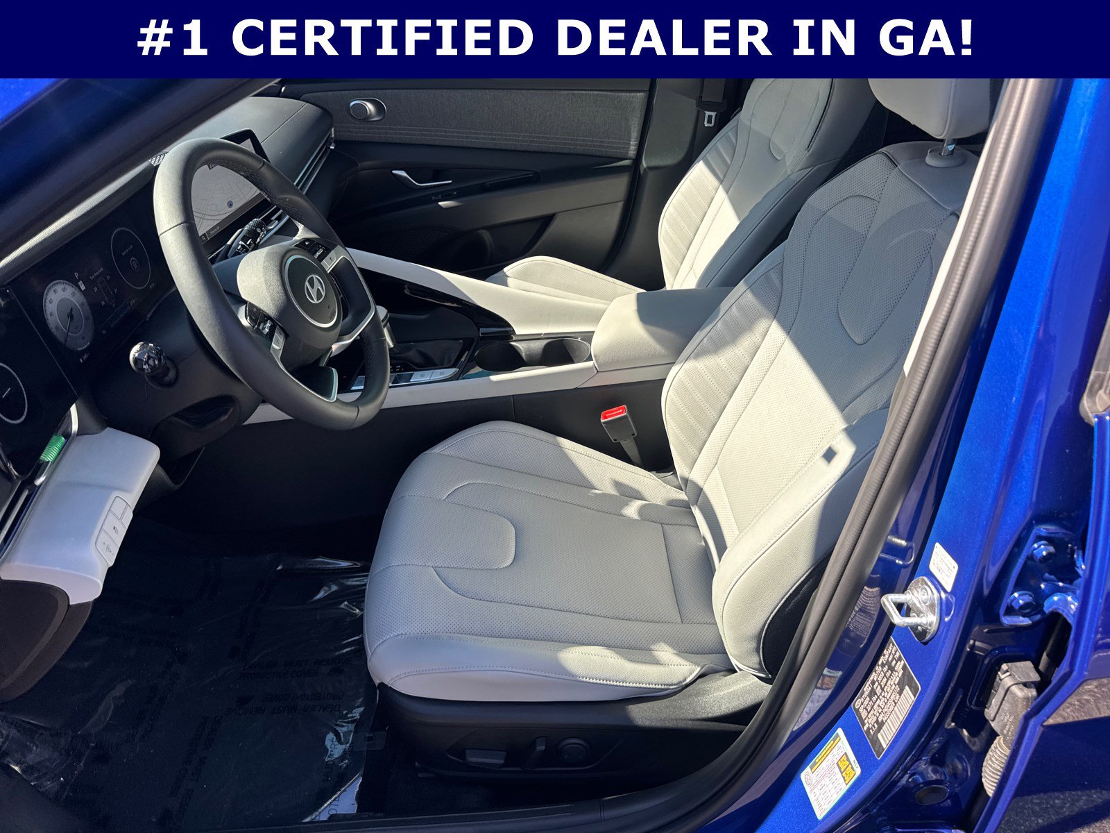 Certified 2025 Hyundai Elantra Limited image 9