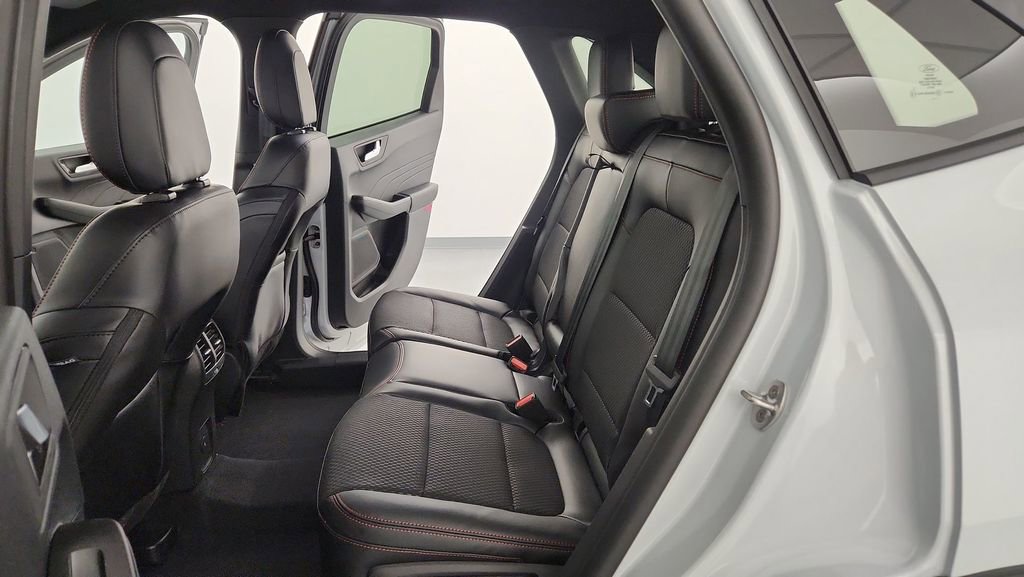 New 2026 Ford Escape ST-Line Select w/ Tech Pack #1 AWD/4WD image 31