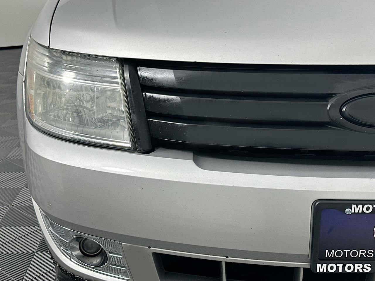 Used 2008 Ford Taurus SEL FWD image 3