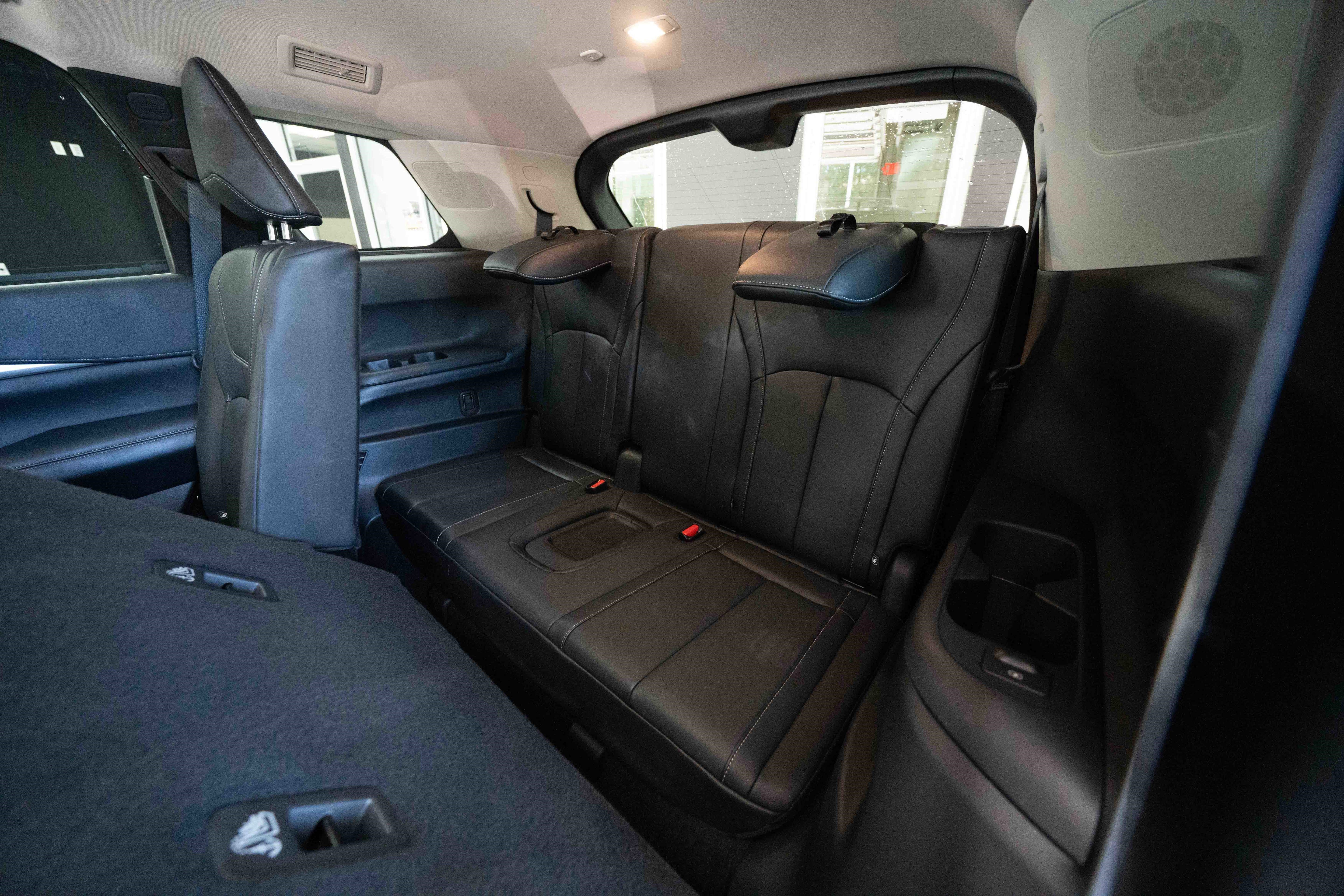 Used 2025 INFINITI QX60 Sensory w/ Vision Package image 24