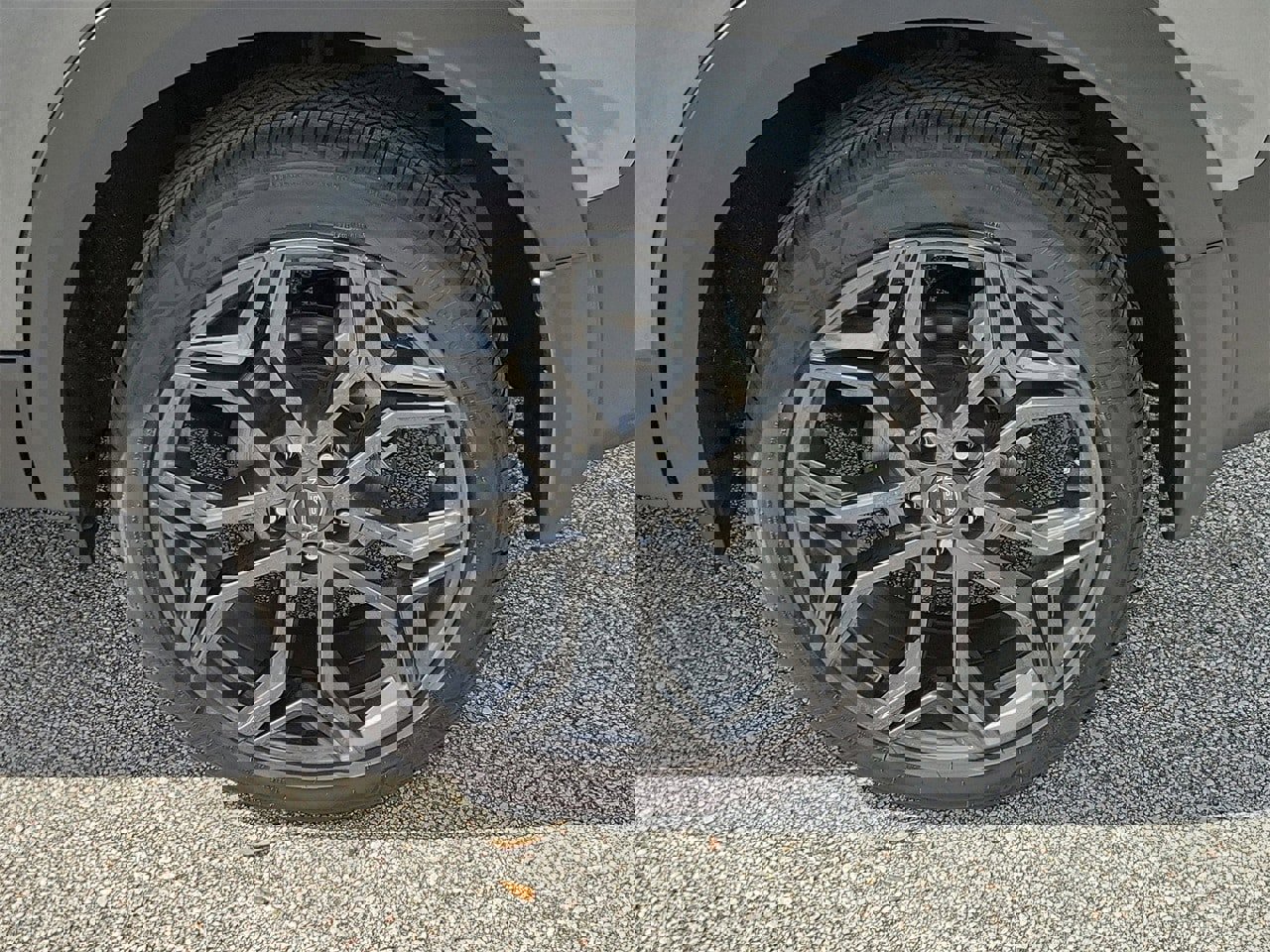 Used 2025 Nissan Kicks SR image 5