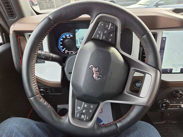 Used 2024 Ford Bronco Heritage Edition image 3