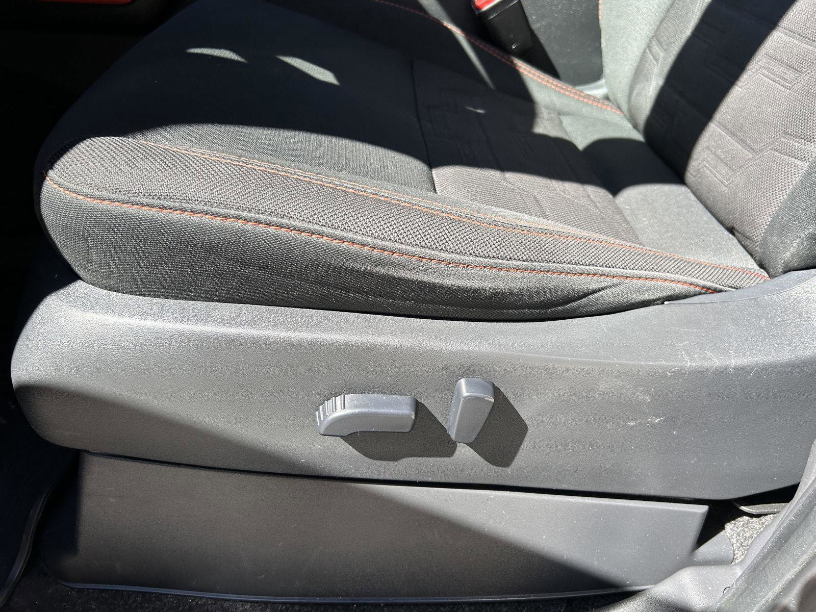 Used 2022 Nissan Frontier PRO-4X image 28