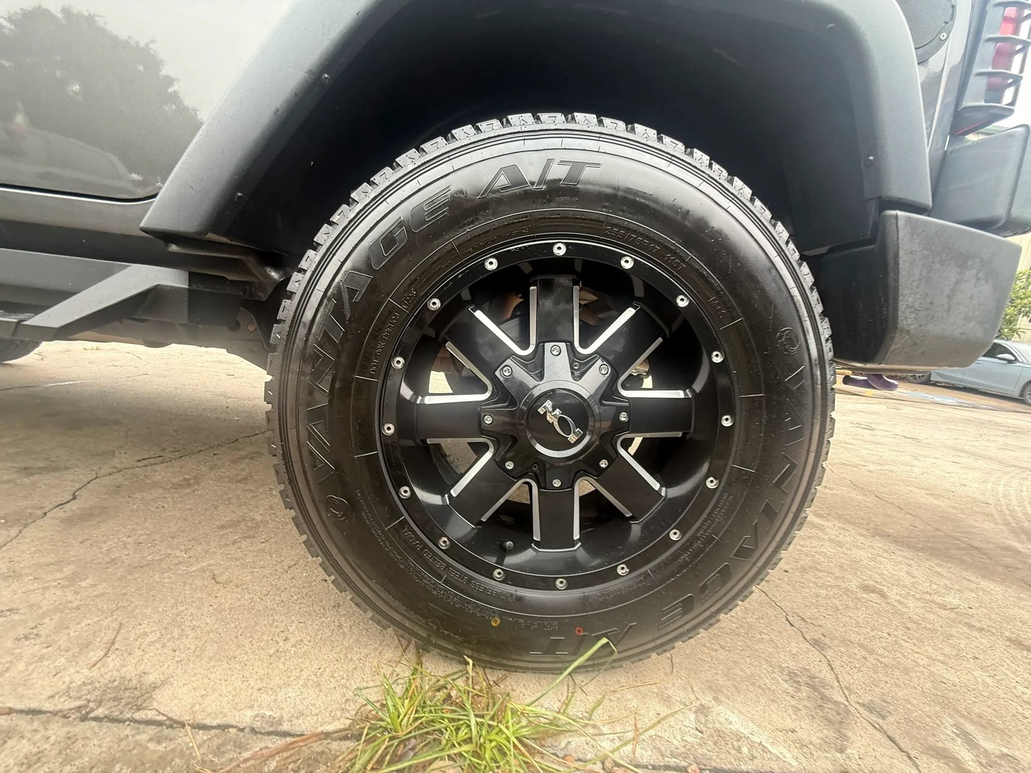 Used 2017 Jeep Wrangler Unlimited Sport w/ Quick Order Package 24S AWD/4WD image 23
