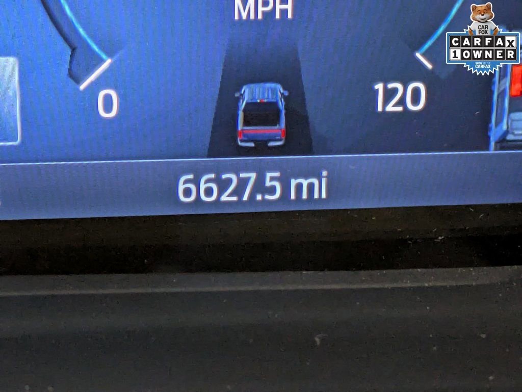 Used 2025 Ford F150 Lightning Platinum image 19