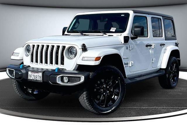 Used 2023 Jeep Wrangler Unlimited Sahara image 3