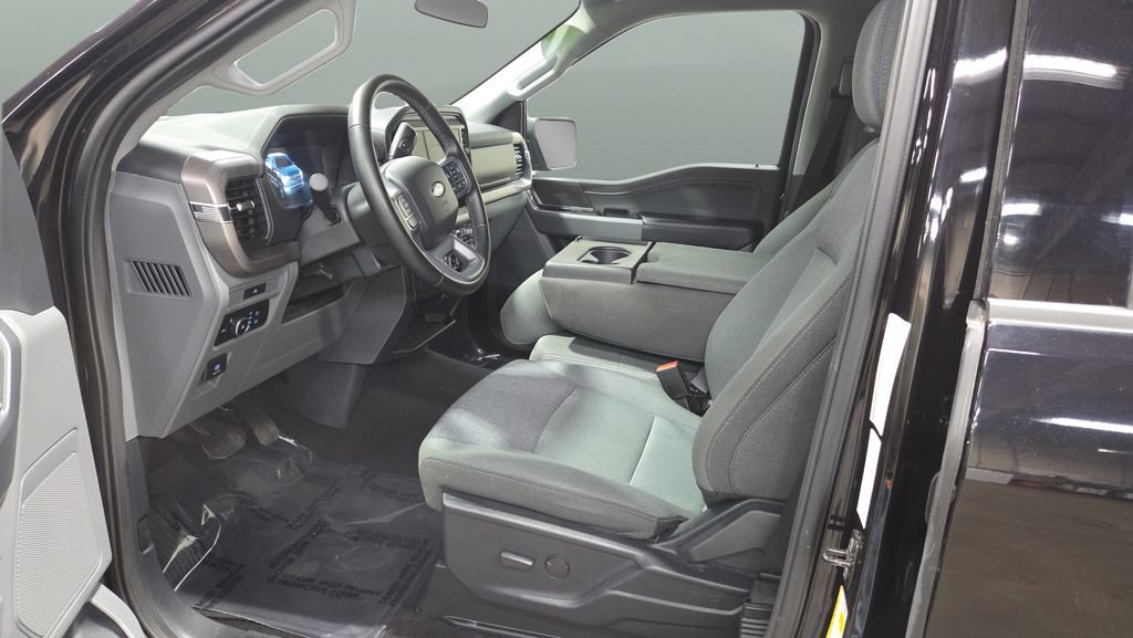 Used 2025 Ford F150 XLT w/ Equipment Group 301A Standard AWD/4WD image 8