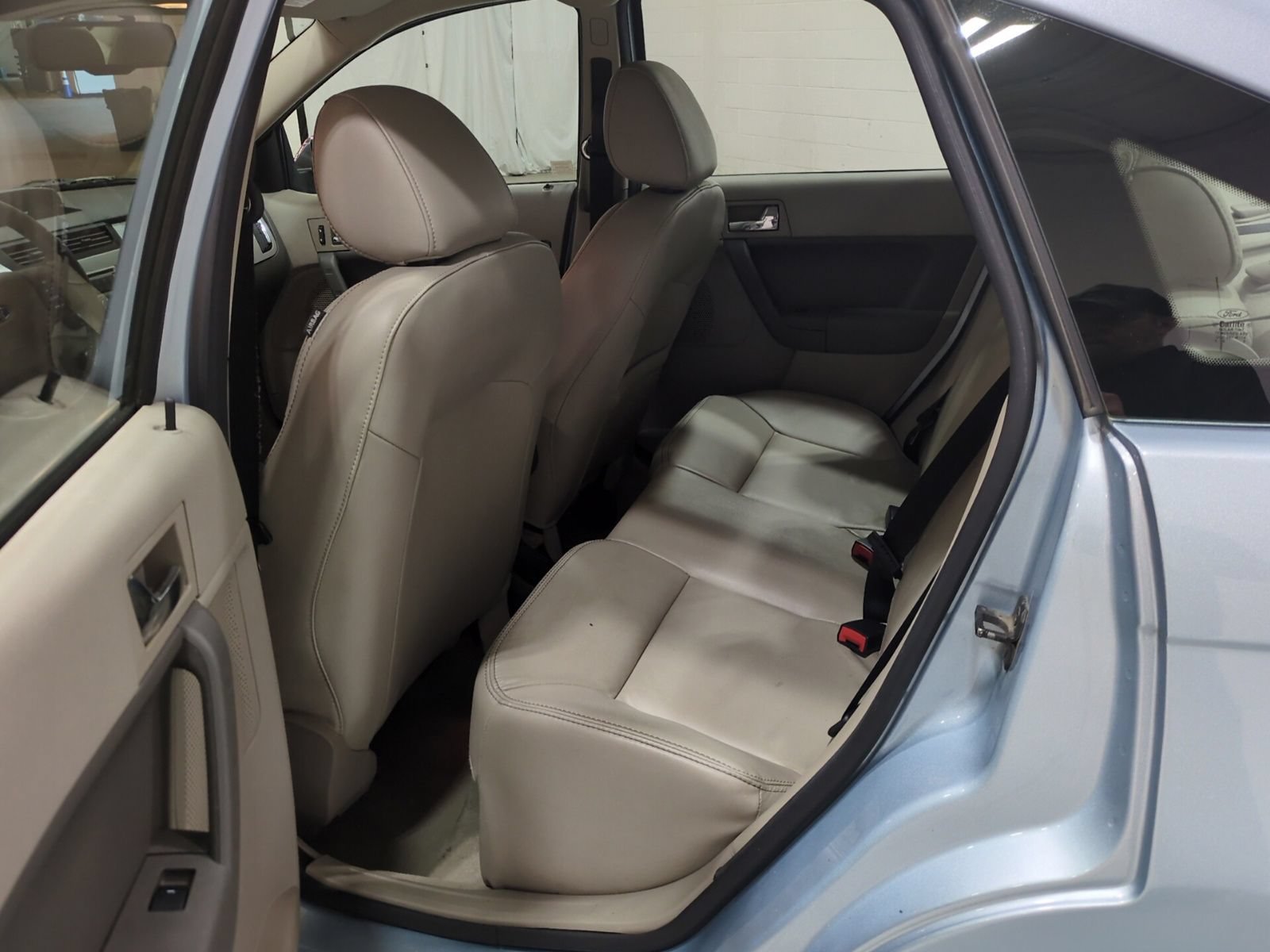 Used 2009 Ford Focus SEL FWD image 13