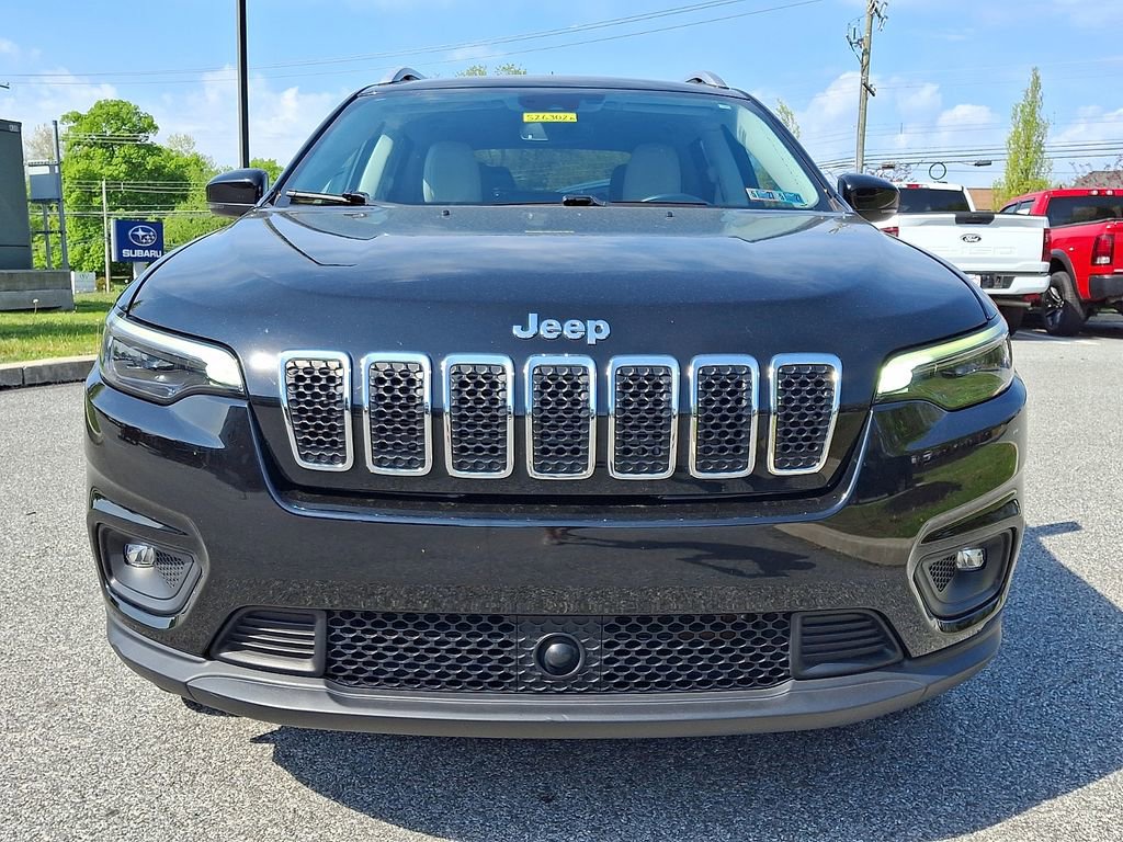 Used 2021 Jeep Cherokee Latitude Lux w/ Comfort/Convenience Group AWD/4WD image 2