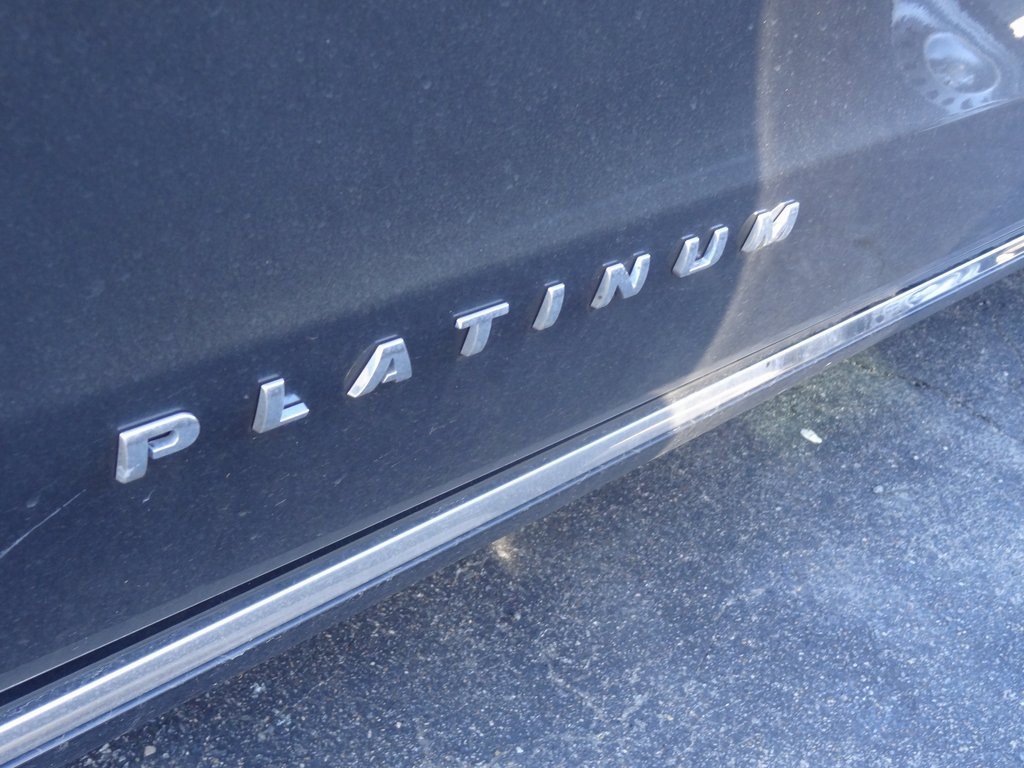 Used 2018 Ford Expedition Platinum image 12