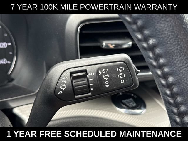 Used 2023 Ford Explorer XLT w/ Equipment Group 202A AWD/4WD image 26